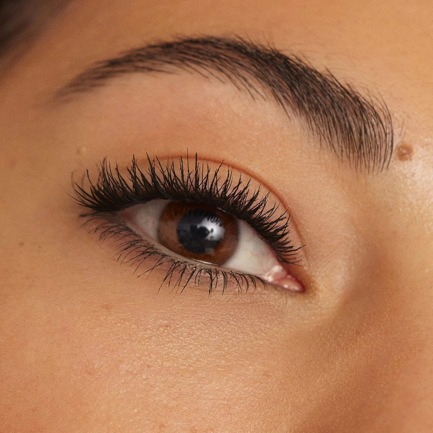 3INA MAKEUP - The 24h Level Up Mascara Waterproof 900 - Black Mascara for Volume and Length - Extreme Definition Tubing Mascara with Hourglass Wand - Mascara for Sensitive Eyes - Vegan - Cruelty Free
