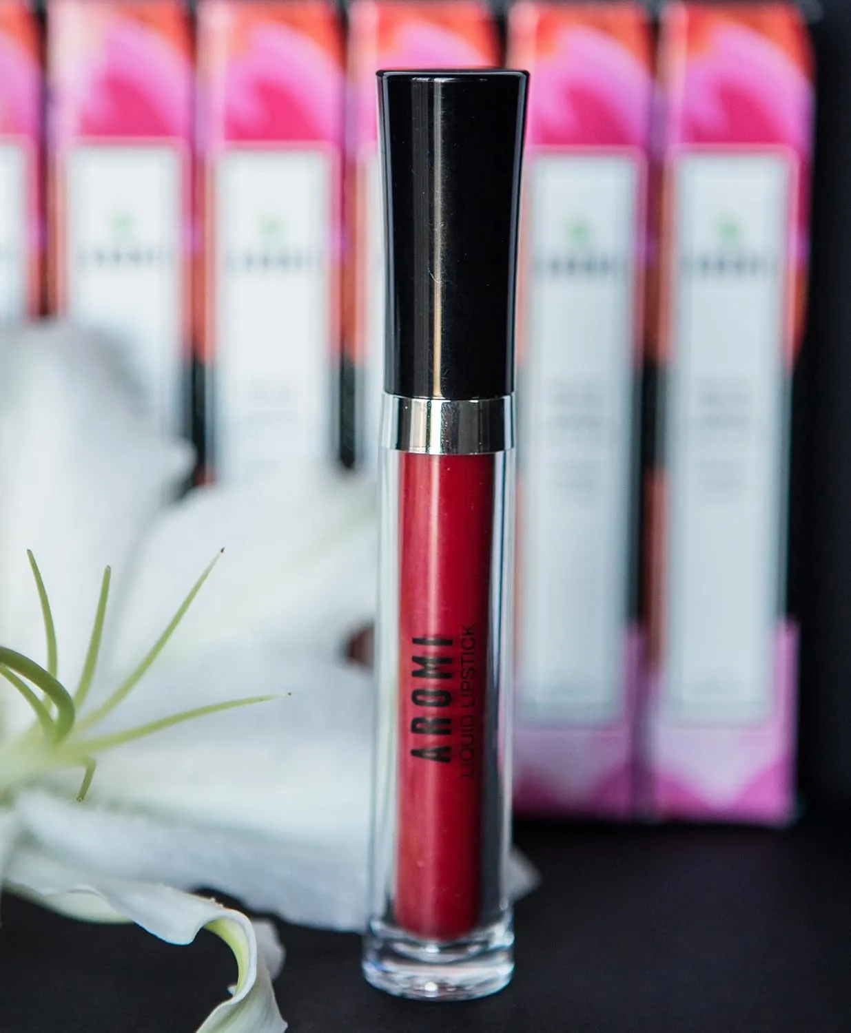 Aromi True Red Matte Liquid Lipstick, Retro Red Lip Color with Blue Undertones, Smudge Proof, Long Lasting, Vegan and Cruelty-free, Handmade (Flamenco Red)