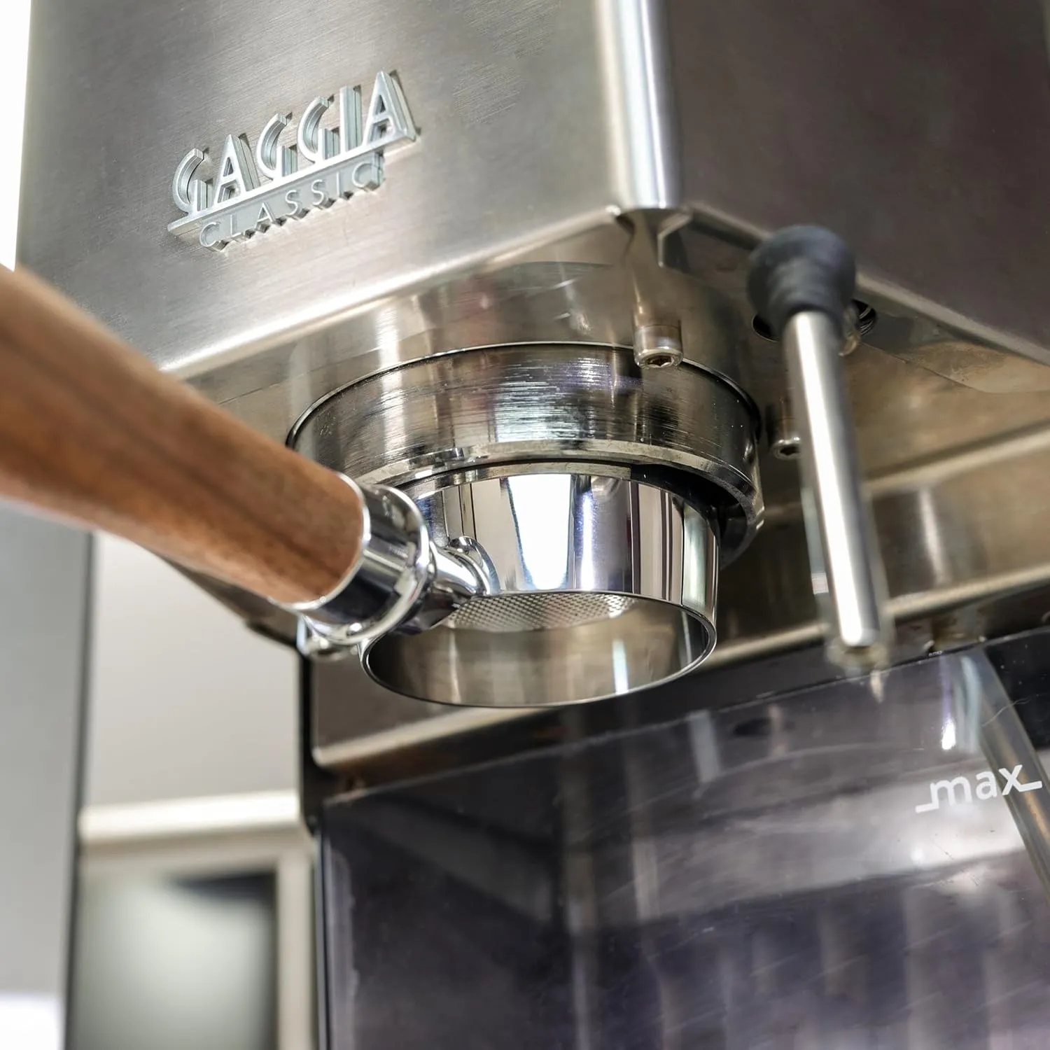 Bottomless Portafilter 58mm Compatible For Gaggia Classic/Classic Pro | Walnut Handle