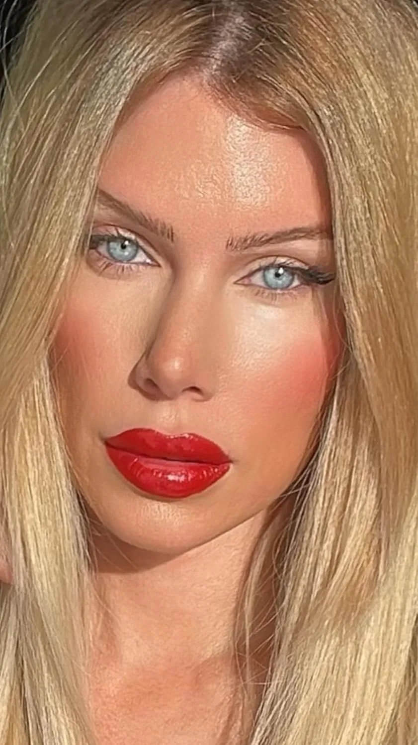 Creme lipstick (Classic red)