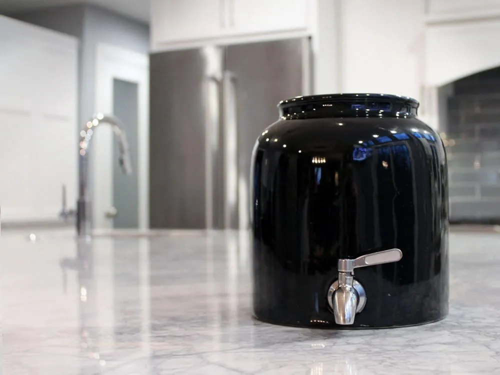 Humble House SAUERKROCK TAP Kombucha Crock with Stainless Steel Spigot and Cotton Cloth Cover - 5 Liter (1.3 Gallon) Ceramic Water Dispenser Jar in Classic Black for Continuous Brewing