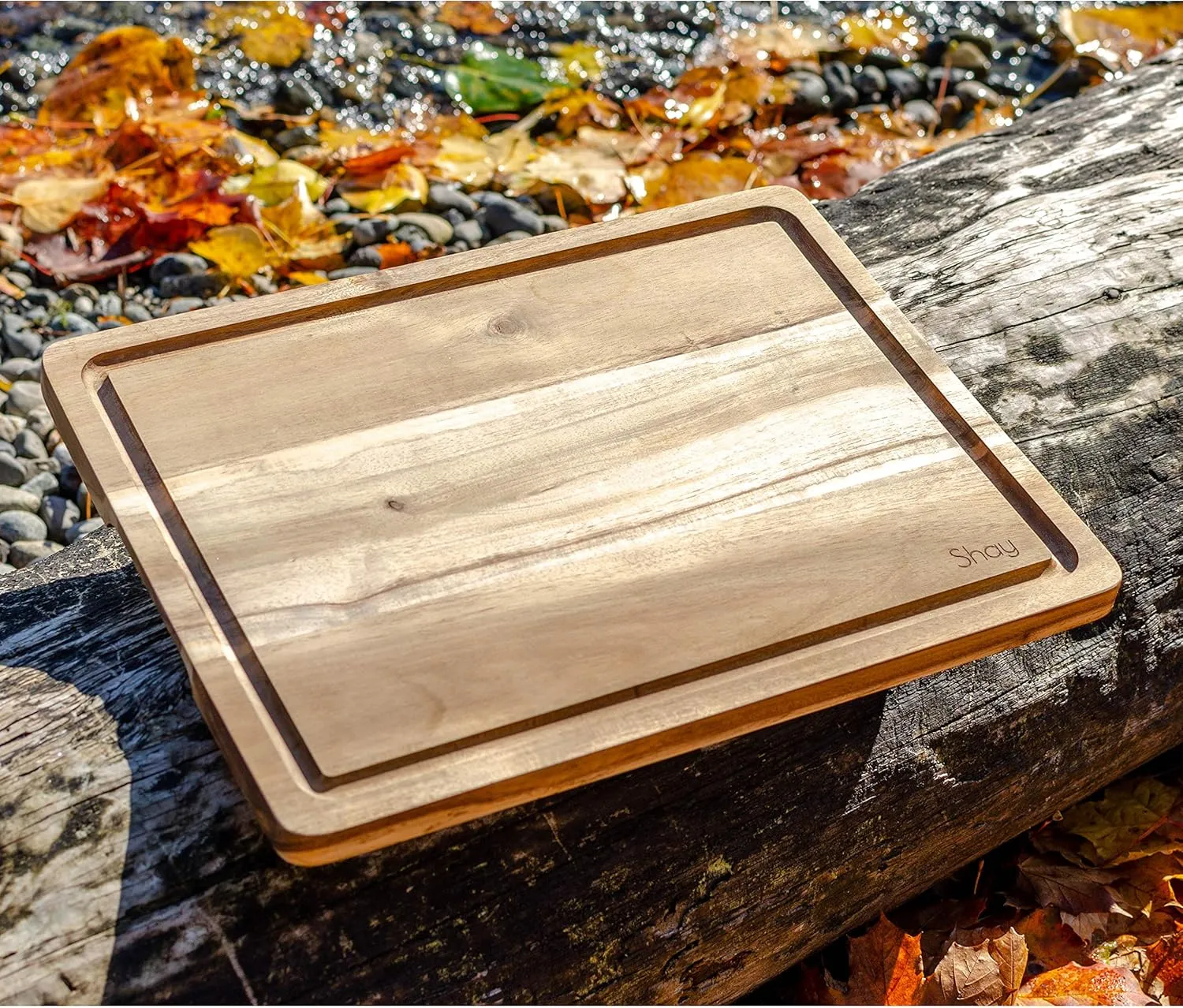 Large Acacia Wood Cutting Board Non Slip with Juicegroove, Wooden Chopping Board for Kitchen Countertop, 16x12 inches, by Shay (With Rubber Feet, 16x12)