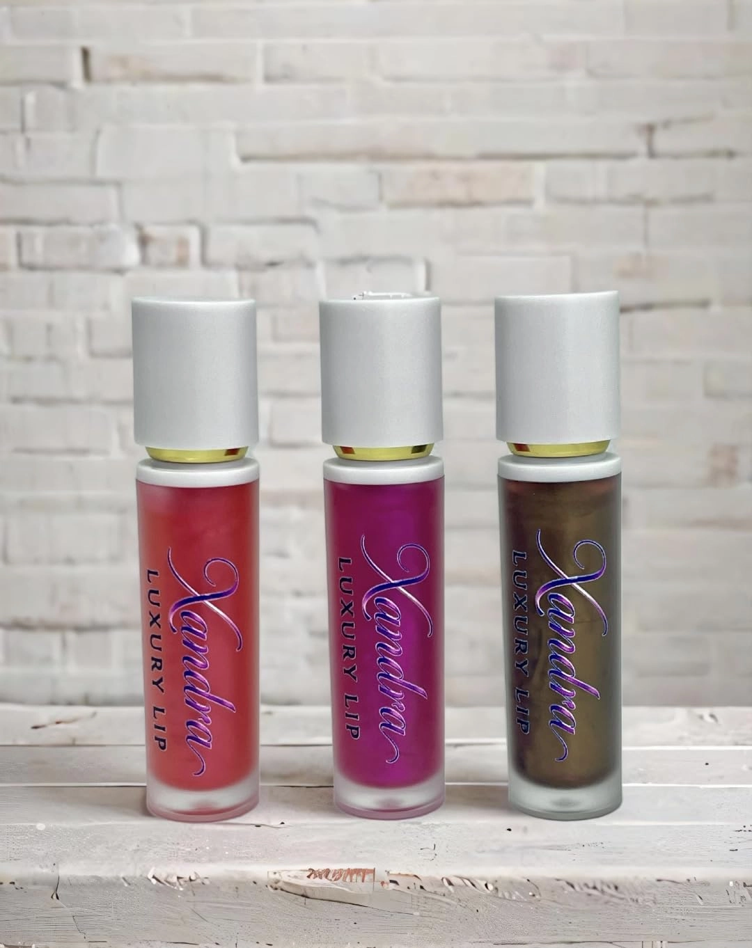 Lipgloss Fruit Flavored Lip Gloss - Lipstick in Red, Purple & Brown - Makeup Cosmetic (3pcs magic lip)