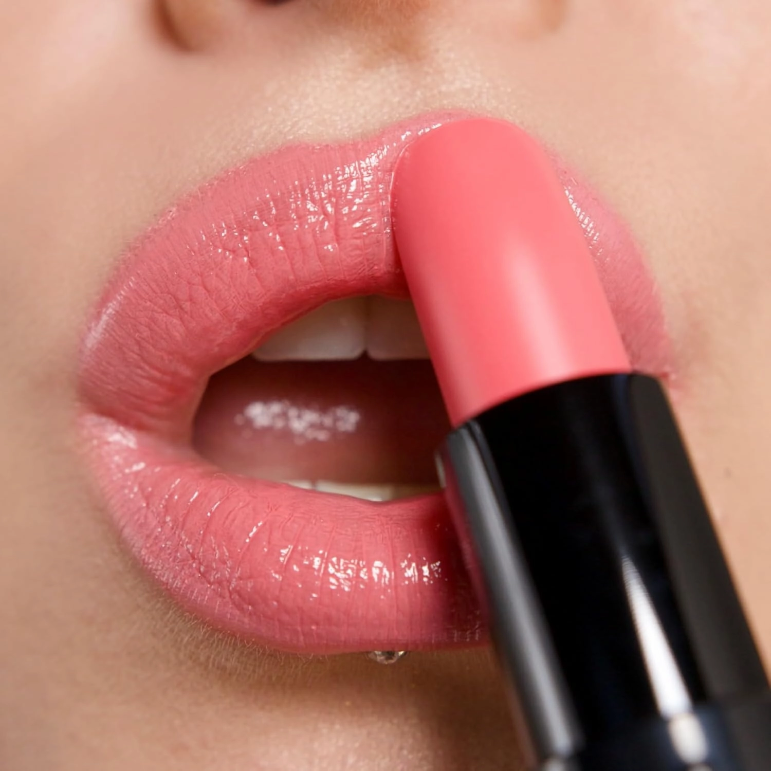 Lord & Berry JAMAIS Sheer Lightweight Nourishing Buildable Lipstick Enriched with Sunflower Oil