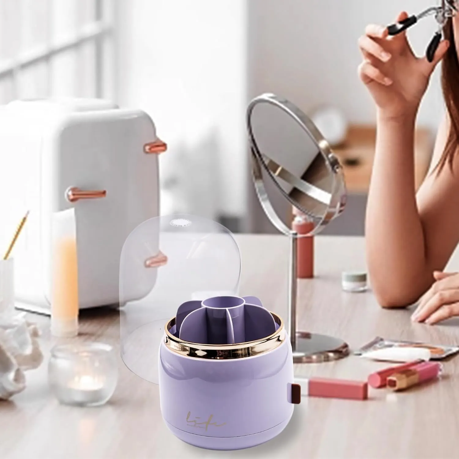 Makeup Brush Holder, 360 Rotating Makeup Brush Organizer with Lid, 7 Slot Brushes Organizer for Countertop Cosmetic Display and Storage, Purple