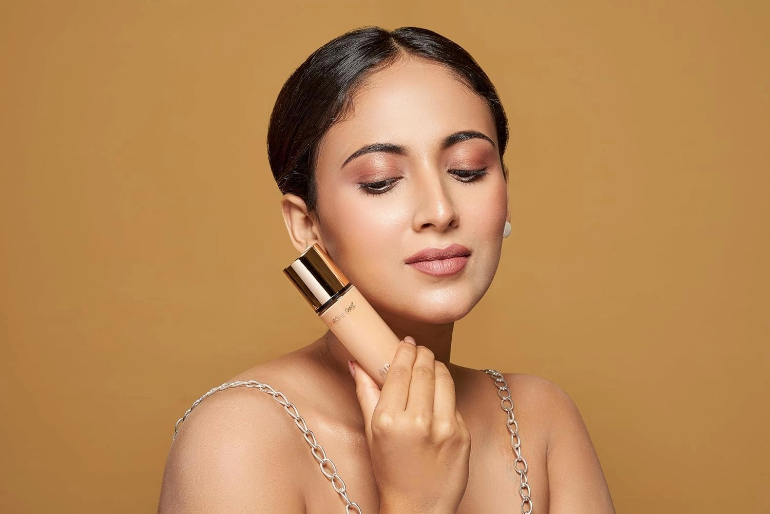 New HD Matte Finish Foundatio.n | Long Lasting Full Coverage Liquid Foundatio.n | Oil Control Foundatio.n | Blend easily for flawless look | Poreless Liquid Foundatio.n | (Natural 90)