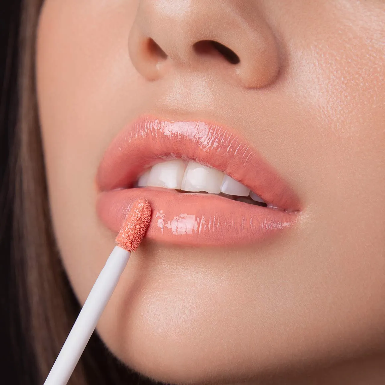 Romanovamakeup Sexy Lip Gloss FLIRTY. Rich, Non-sticky, Soothing, Naturally moisturize, Hydrating, Glitter Lip Gloss RICH CORAL SHADE Easy to wear, Keeps Smooth, Soft Lips Lipgloss, Travel size.