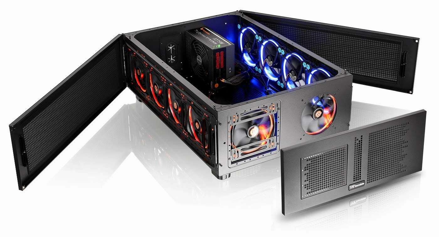 Thermaltake Core P200 Extended Water Cooling Fully Modular/Dismantle Stackable Tt LCS Certified Pedestal CA-1F4-00D1NN-00, Black.