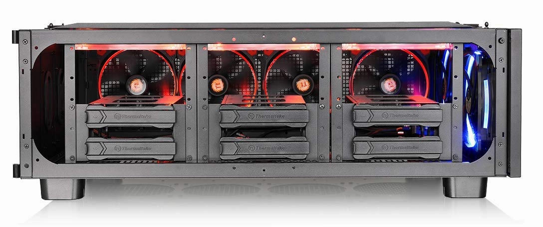 Thermaltake Core P200 Extended Water Cooling Fully Modular/Dismantle Stackable Tt LCS Certified Pedestal CA-1F4-00D1NN-00, Black.
