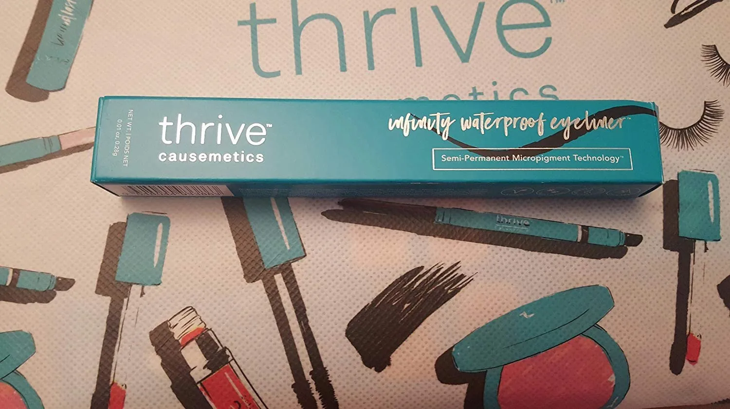 Thrive Causemetics - Infinity Waterproof Eyeliner Shade: Lauren (black matte)Pencil
