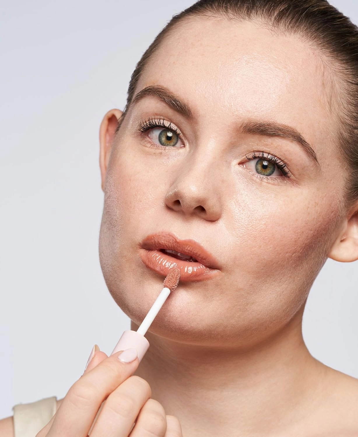 Wander Beauty Lip Retreat Oil - Skinny Dip (Nude) - 4-in-1 Tinted Oil   Moisturizing Gloss with Avocado, Vitamin E and Rosehip - Hydrating Care for Dry Lips - 0.33 fl oz