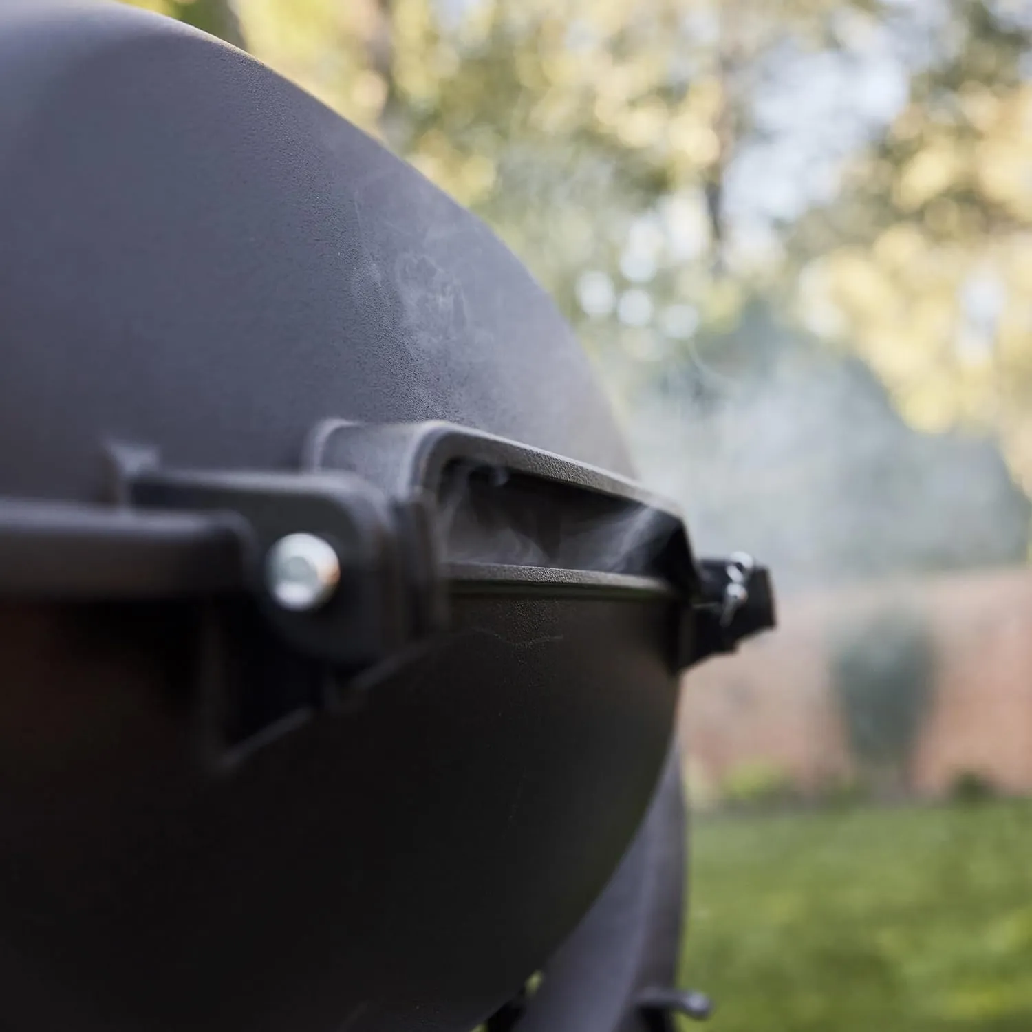 Weber Q 2800N  Liquid Propane Grill with Stand, Midnight Black